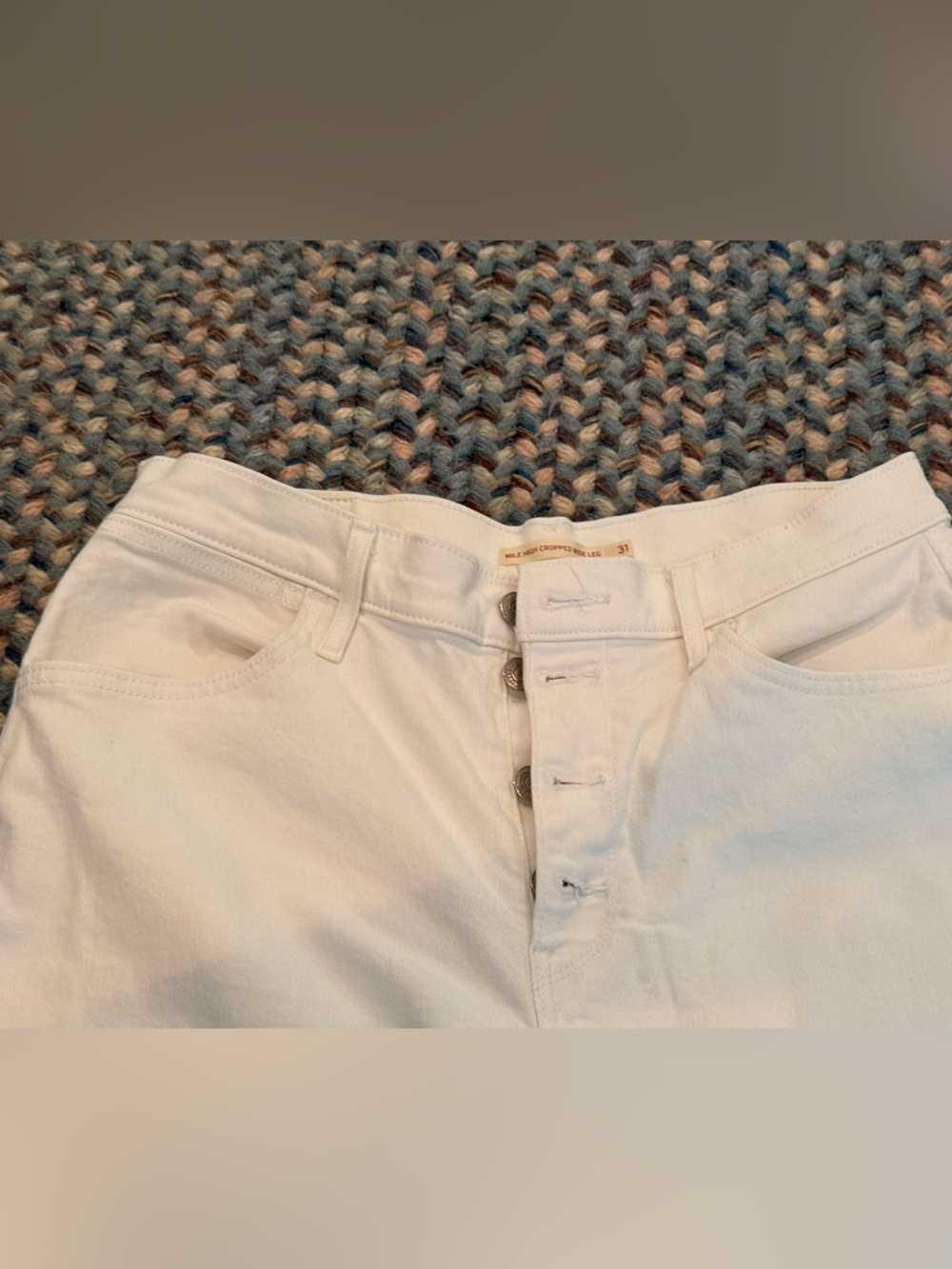 Levi’s Mile High Cropped Wide Leg Button-Fly Pants in White (Size 31) - Picture 3 of 7